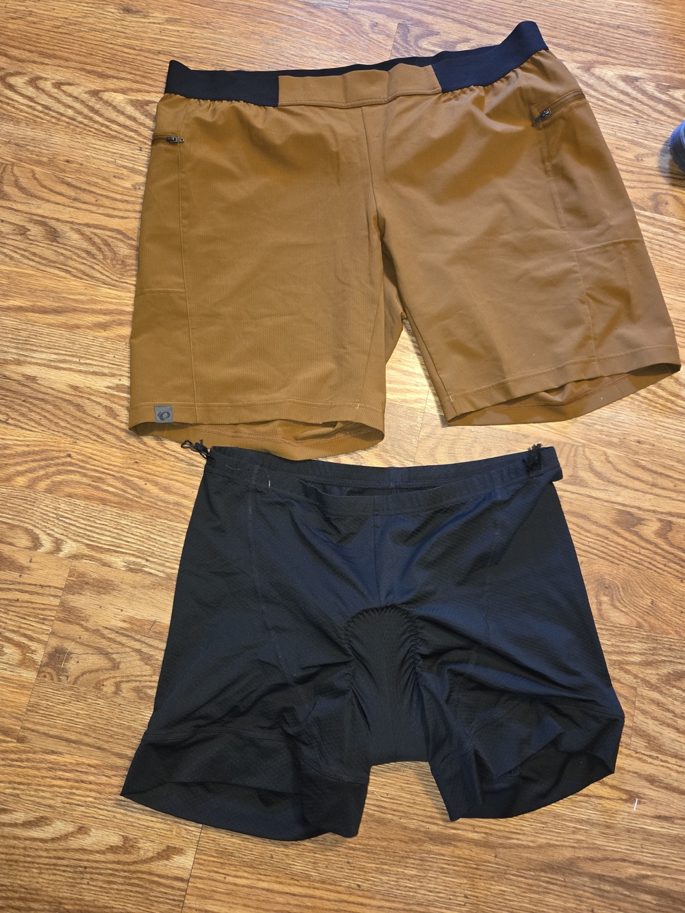 Pearl Izumi Women's Canyon Mountain Bike Shorts with Liner